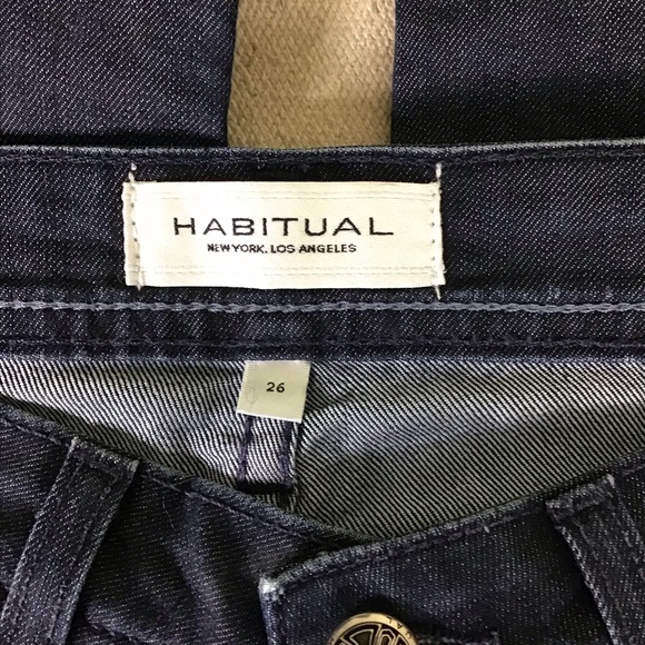 Habitual Los Angeles  Dark wash Women’s Jeans  with detailed back pockets Sz. 26 - Picture 6 of 12
